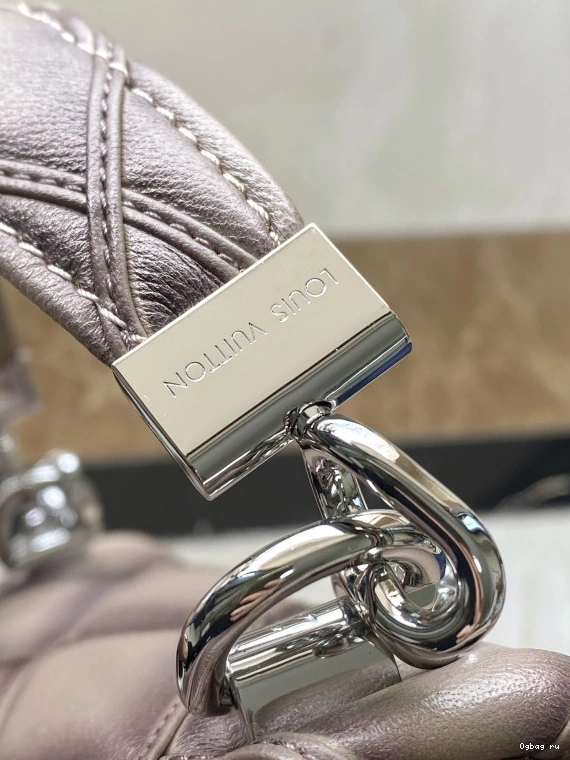 GO-14 MM VUITTON LOUIS 0816